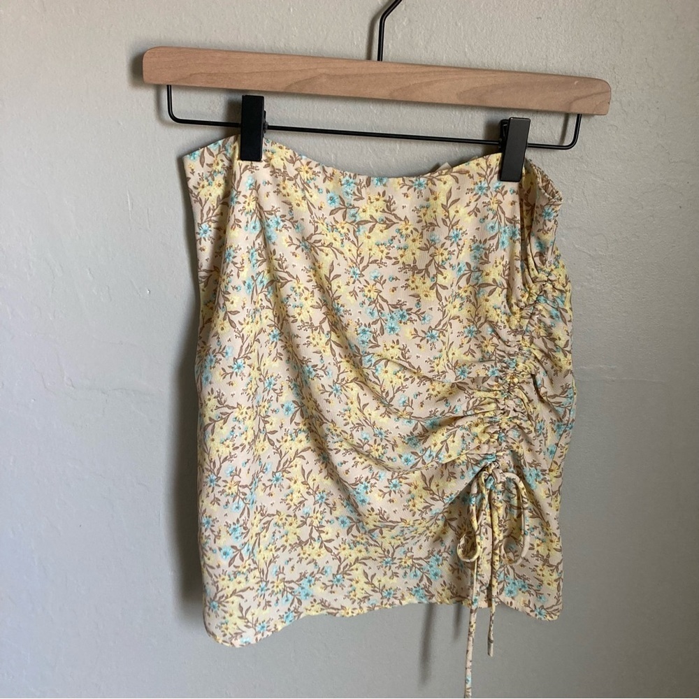 L. A. Hearts Floral Mini Skirt Size Small